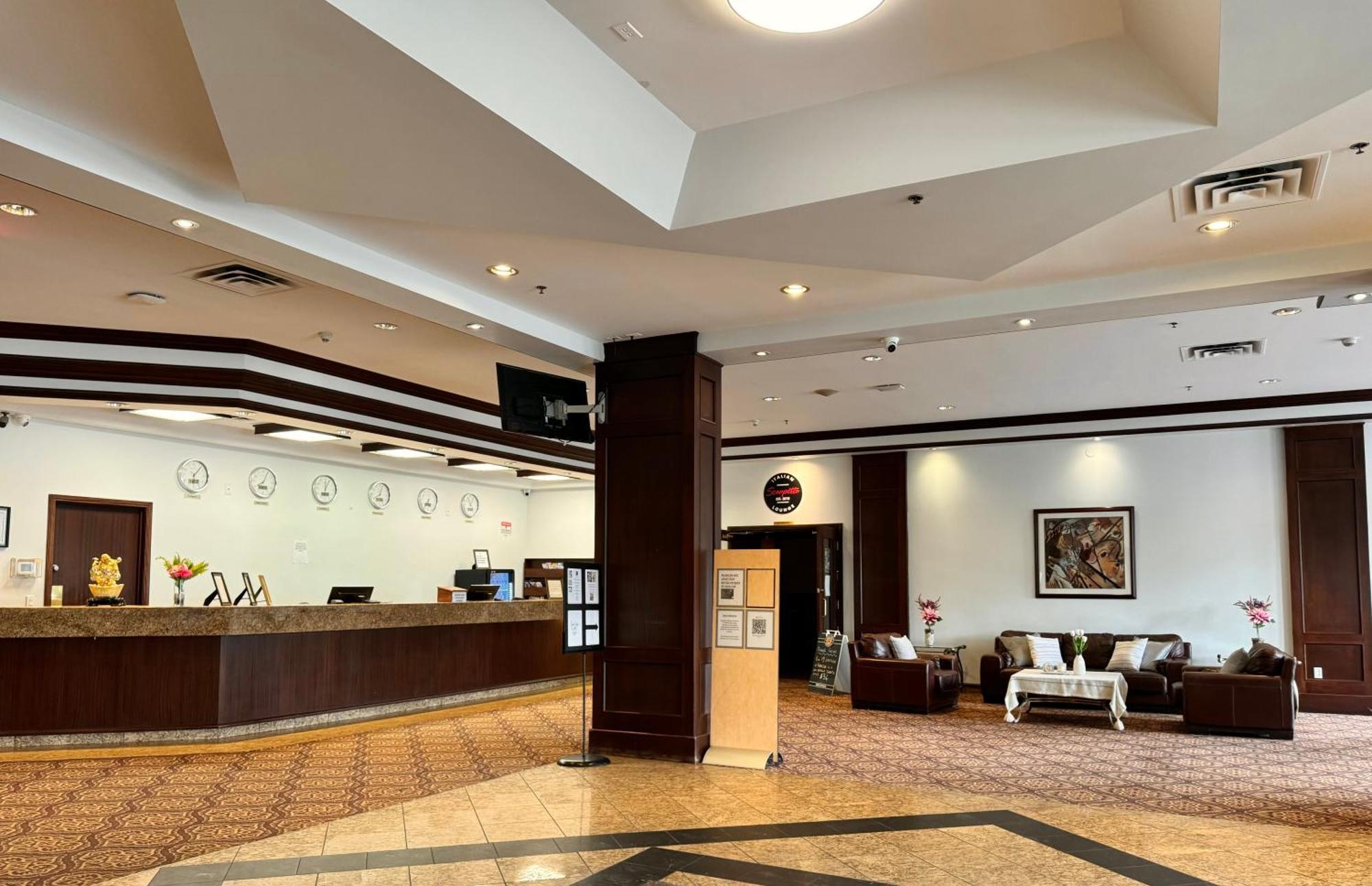 Hotel Riviera Plaza&Conference Centre Calgary Airport Exterior foto