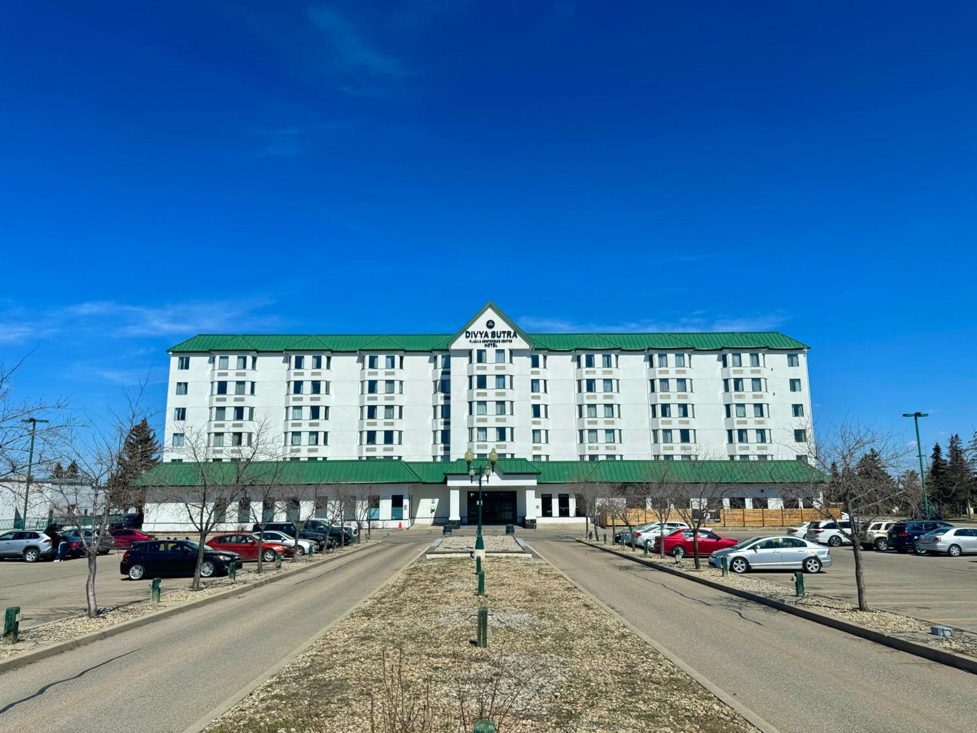Hotel Riviera Plaza&Conference Centre Calgary Airport Exterior foto