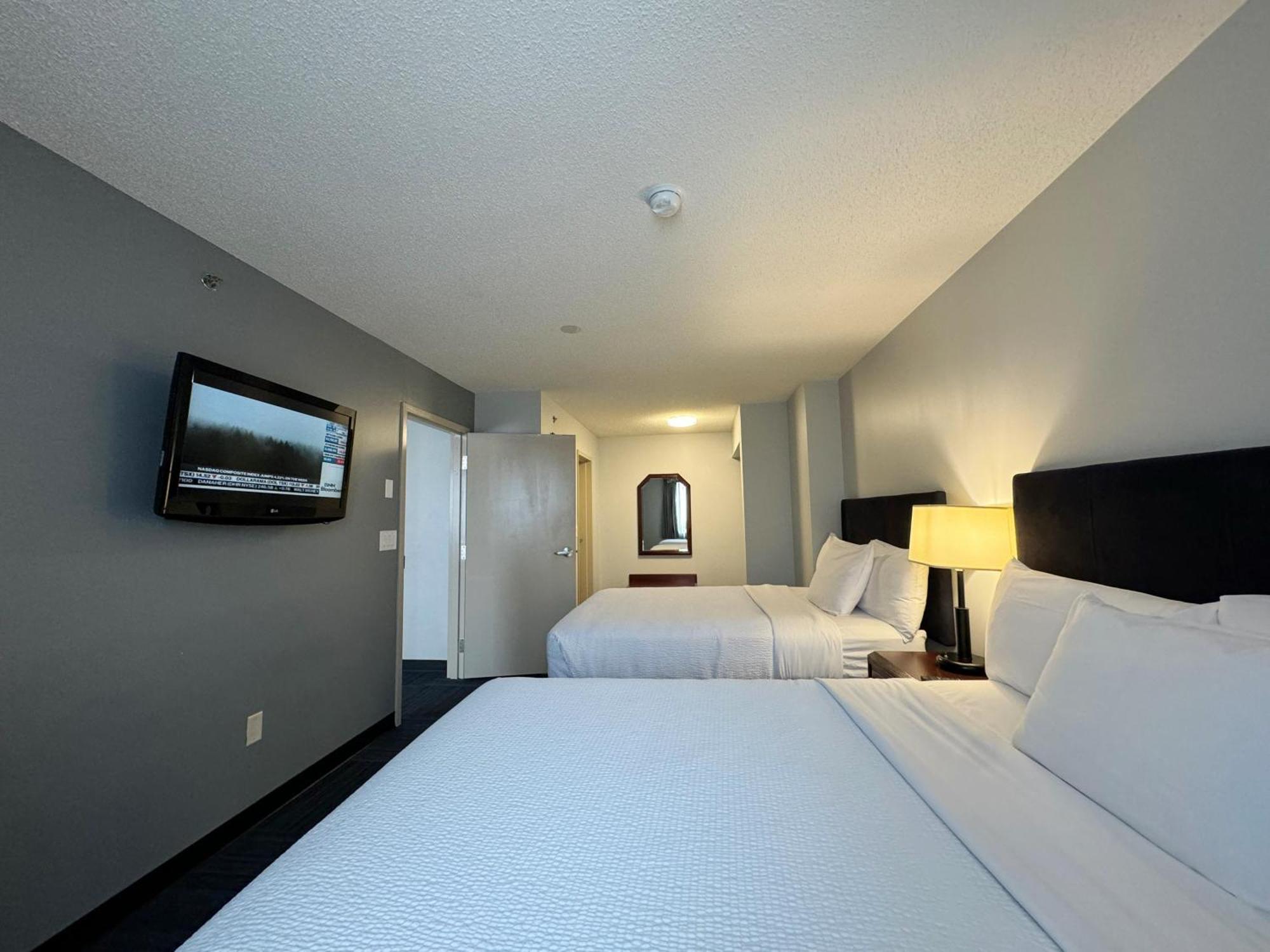 Hotel Riviera Plaza&Conference Centre Calgary Airport Exterior foto